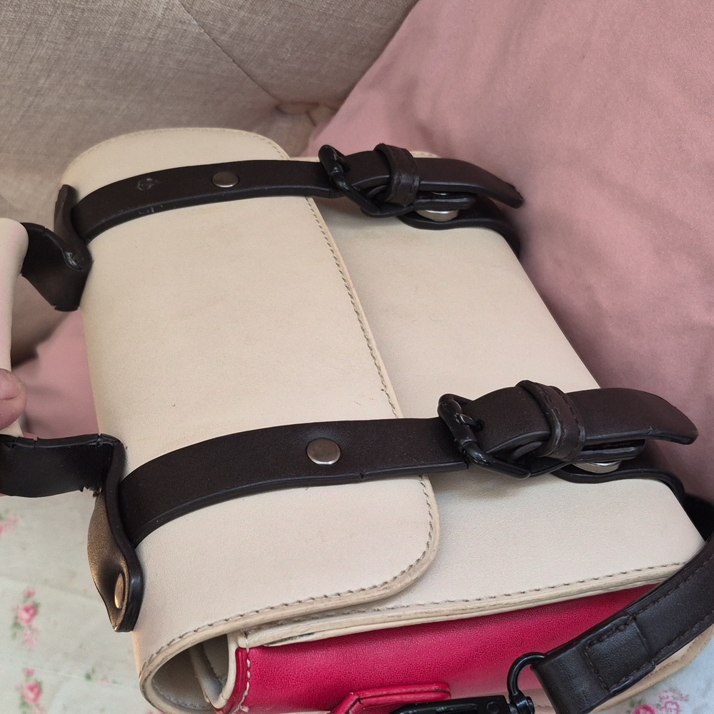 Pixie Mood Steph Vegan Leather beige/red Top Handle Boxy Crossbody Shoulder Bag - Picture 9 of 16